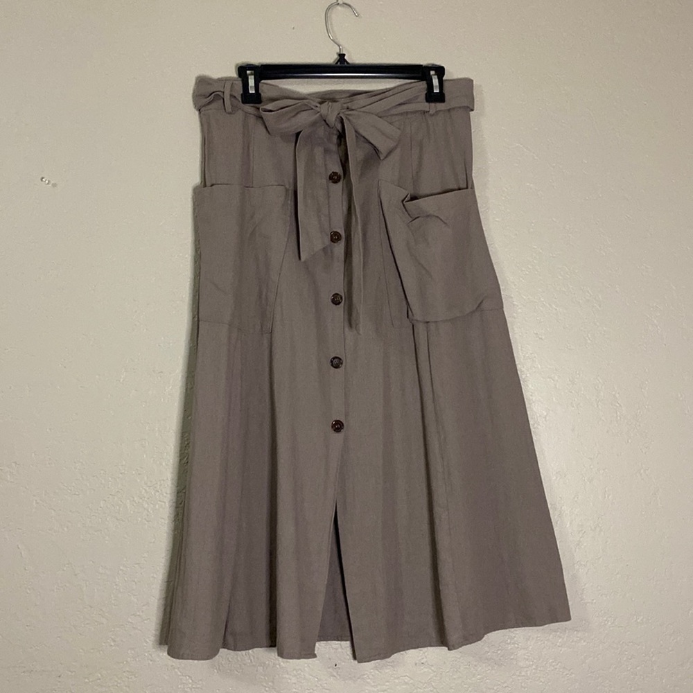 Tan/mauve midi button up skirt